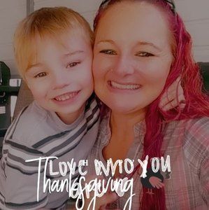 Meet your Posher, Stephanie